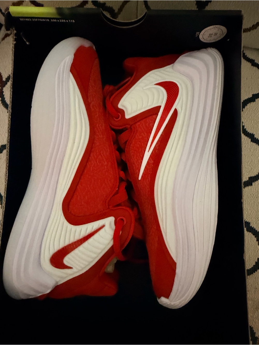 Nike Giannis Freak 7 Shoebox — Red and White size 7.5M/9W